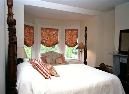 Freemason Inn Bed And Breakfast Norfolk Exterior photo