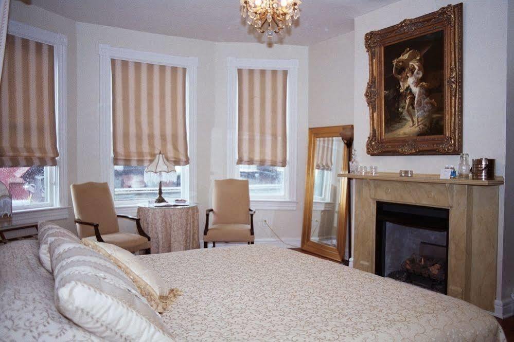 Freemason Inn Bed And Breakfast Norfolk Exterior photo